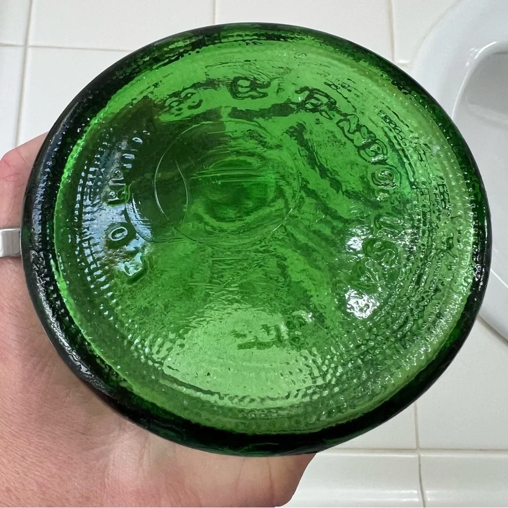Vintage E.O. Brody Co Cleveland Ohio Emerald Green Crinkle Glass Vase USA G106